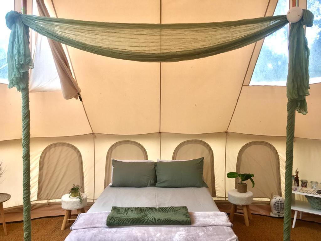Bell Tent Village Nottingham Buitenkant foto